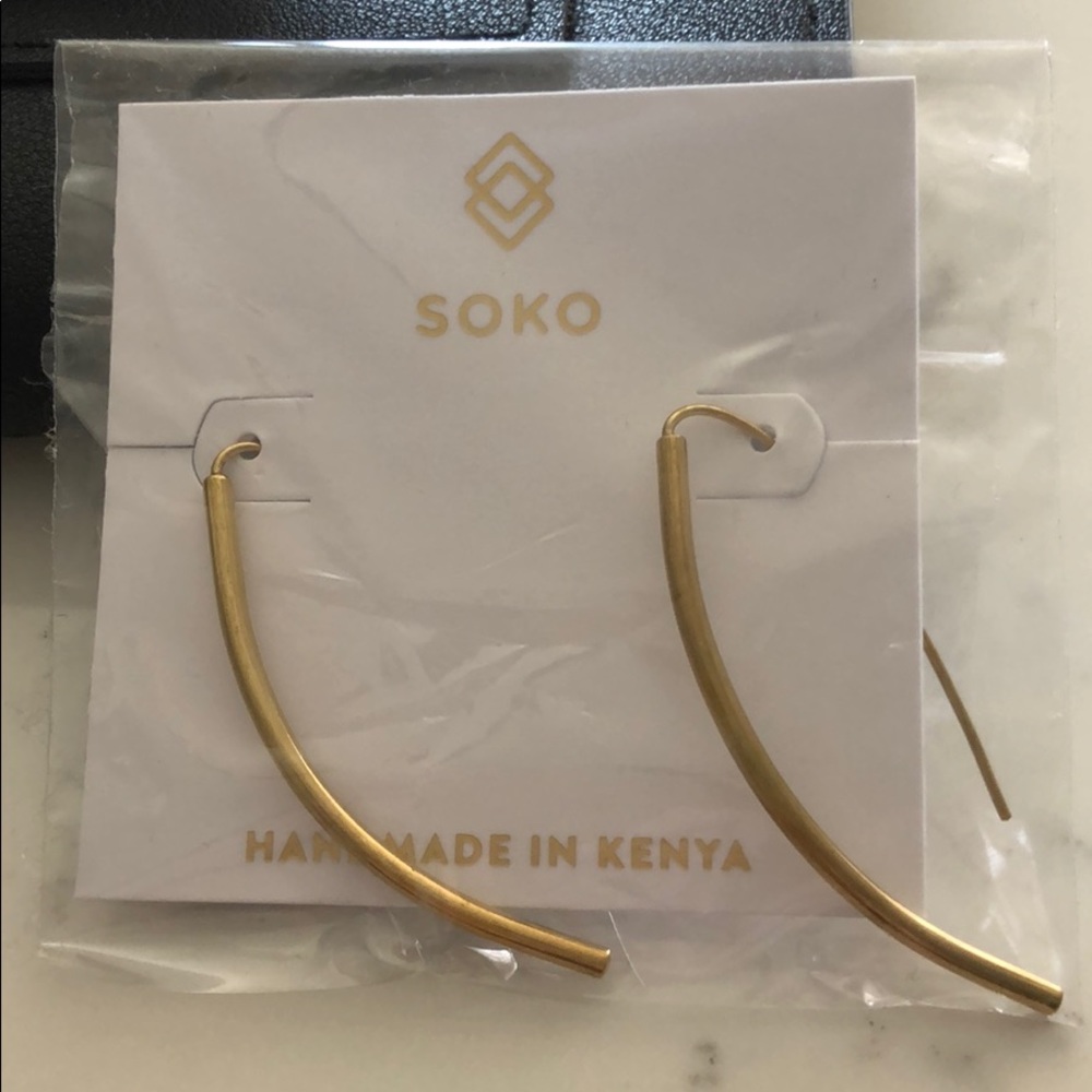 Soko Bow Earrings.